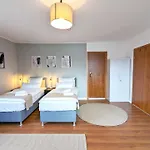 Апартаменты Glaner By Bestime - 5br Terrasse 2 Parkplaetze 10 Betten Waschtrockner Tischfussball