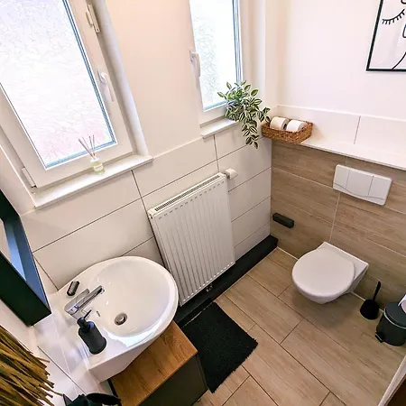 Appartement Bestime - 5 Schlafzimmer, Wohnzimmer, Kueche, Waschtrockner, Terrasse, Smart-tvs, Netflix, Tischfussball