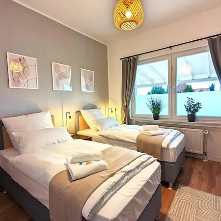 Bestime - 5 Schlafzimmer, Wohnzimmer, Kueche, Waschtrockner, Terrasse, Smart-tvs, Netflix, Tischfussball * Wildeshausen