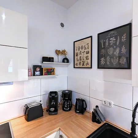 Bestime - 5 Schlafzimmer, Wohnzimmer, Kueche, Waschtrockner, Terrasse, Smart-tvs, Netflix, Tischfussball * Wildeshausen