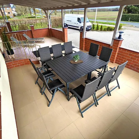 Bestime - 5 Schlafzimmer, Wohnzimmer, Kueche, Waschtrockner, Terrasse, Smart-tvs, Netflix, Tischfussball Daire