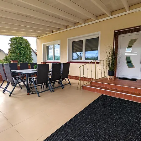 Bestime - 5 Schlafzimmer, Wohnzimmer, Kueche, Waschtrockner, Terrasse, Smart-tvs, Netflix, Tischfussball