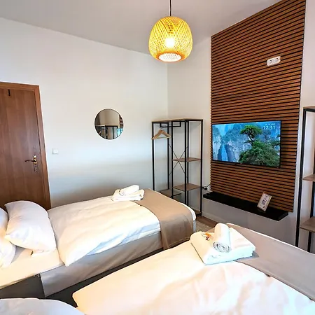 Bestime - 5 Schlafzimmer, Wohnzimmer, Kueche, Waschtrockner, Terrasse, Smart-tvs, Netflix, Tischfussball * Wildeshausen